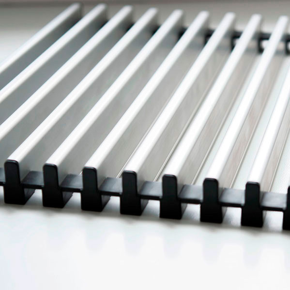 Carrera-Reshetka-ht_uqc9-ic.jpg