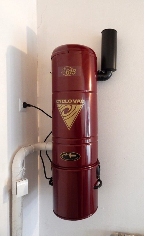 Cyclo-Vac-H6151-min.jpg Пилосос центральний Cyclovac Н615